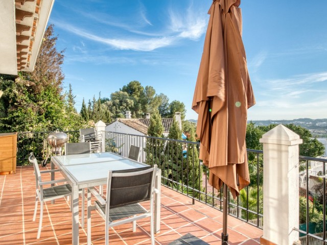 5 Bedrooms Villa in Sierrezuela