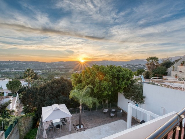 5 Bedrooms Villa in Sierrezuela