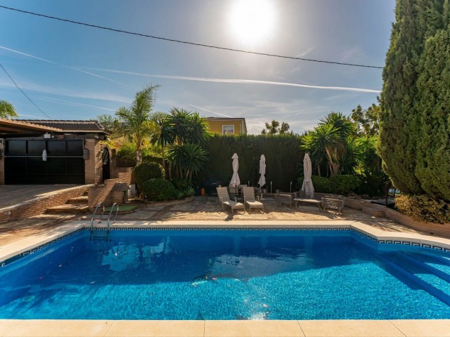 Villa avec 4 Chambres  à Alhaurín el Grande