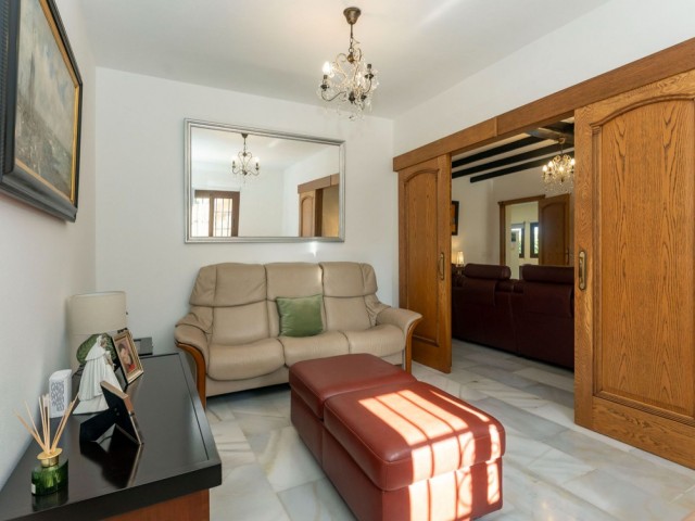 Villa avec 4 Chambres  à Alhaurín el Grande