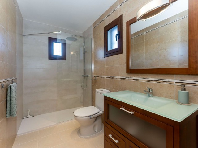 Villa avec 4 Chambres  à Alhaurín el Grande