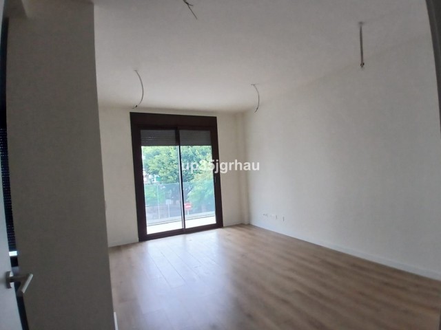 3 Bedrooms Apartment in Estepona