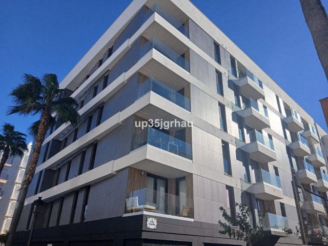 3 Bedrooms Apartment in Estepona