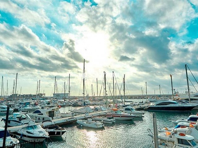 3 Bedrooms Apartment in Estepona