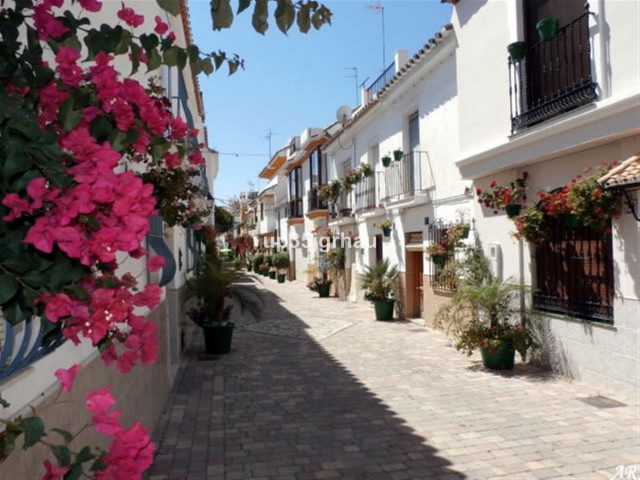 3 Bedrooms Apartment in Estepona