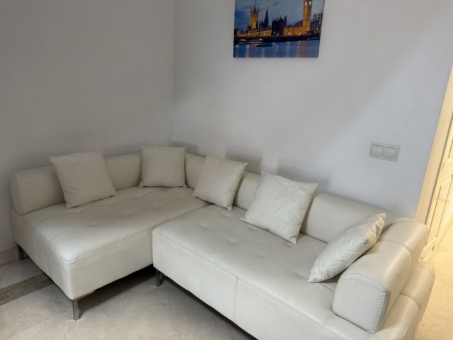 2 Bedrooms Apartment in San Pedro de Alcántara