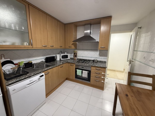 2 Schlafzimmer Apartment in San Pedro de Alcántara