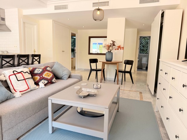 3 Bedrooms Apartment in Puerto Banús