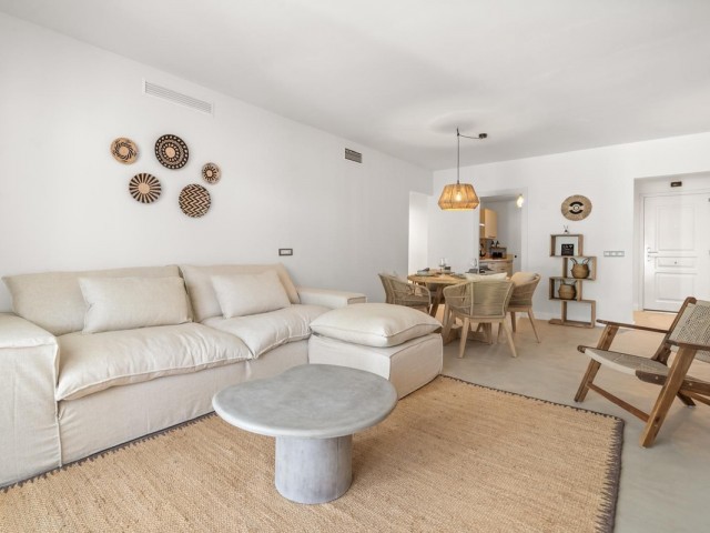 Lägenhet, New Golden Mile, R5234476