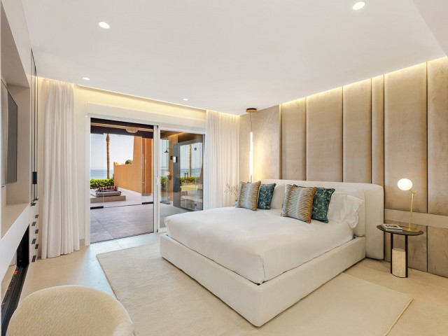 4 Bedrooms Apartment in Estepona