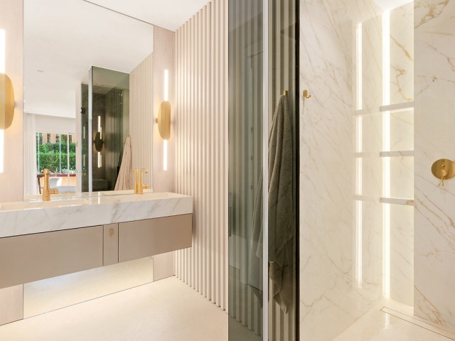 4 Bedrooms Apartment in Estepona