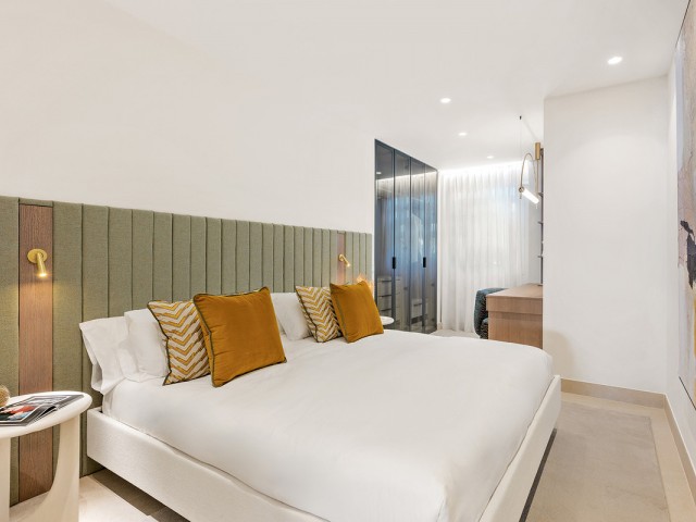 4 Bedrooms Apartment in Estepona