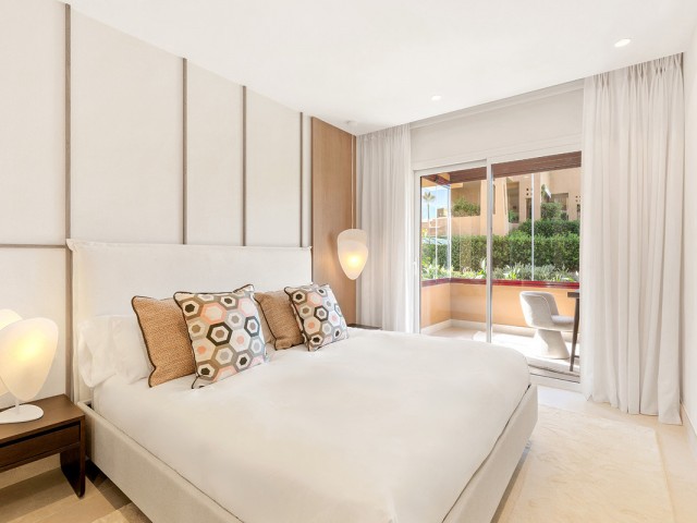 4 Bedrooms Apartment in Estepona