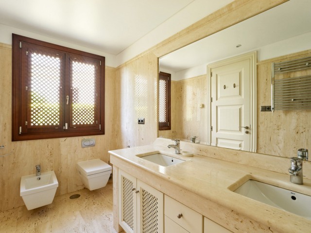 3 Bedrooms Apartment in Estepona