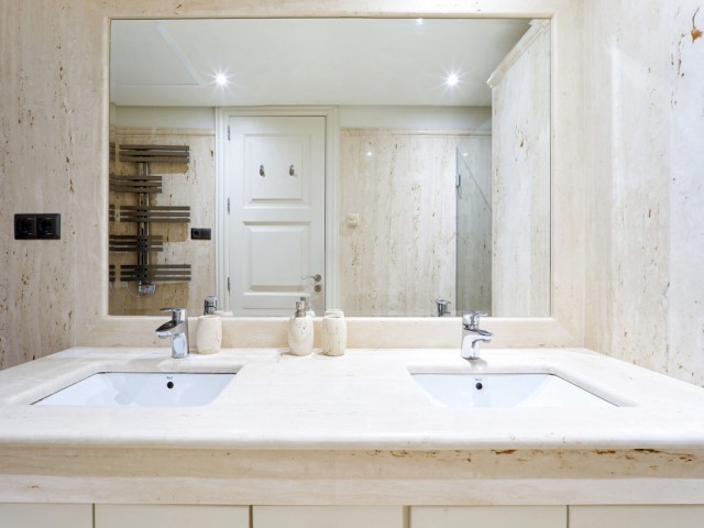 3 Bedrooms Apartment in Estepona