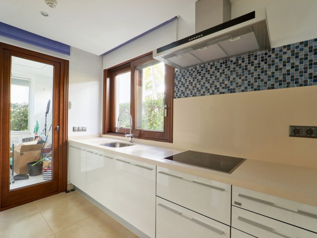 3 Bedrooms Apartment in Estepona