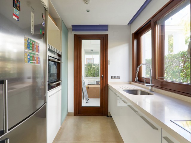 3 Bedrooms Apartment in Estepona