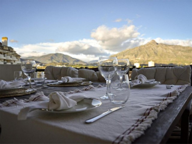 2 Bedrooms Apartment in Marbella