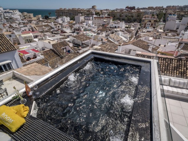 4 Soveroms Rekkehus i Estepona