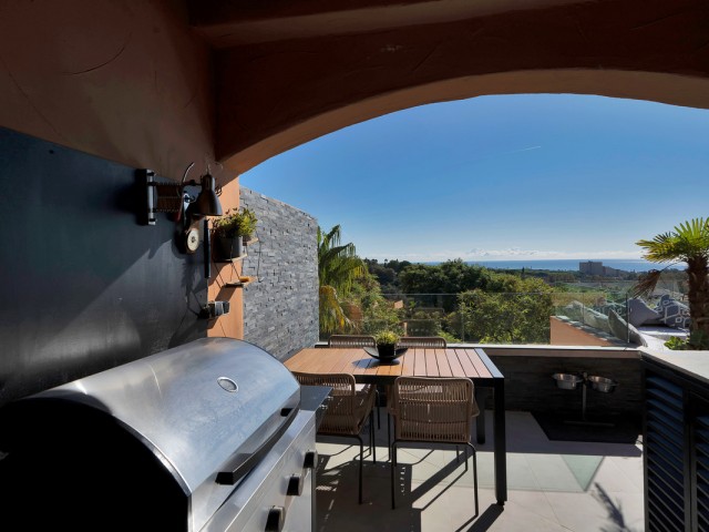 2 Bedrooms Apartment in Marbella