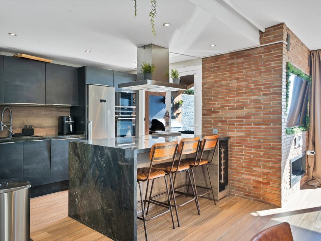 2 Bedrooms Apartment in Marbella