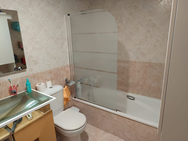 5 Bedrooms Apartment in Estepona