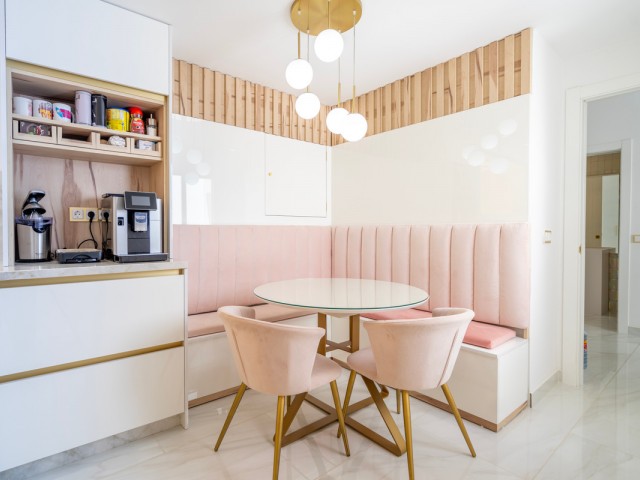 4 Bedrooms Villa in Ojén