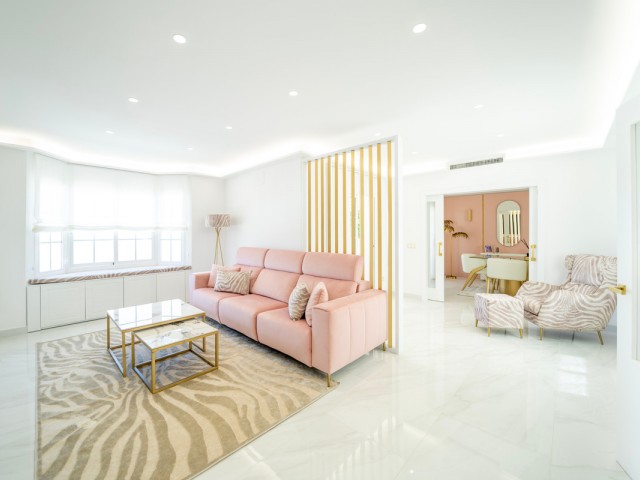 4 Bedrooms Villa in Ojén