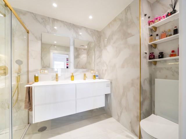 4 Bedrooms Villa in Ojén