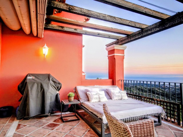 Penthouse in Elviria