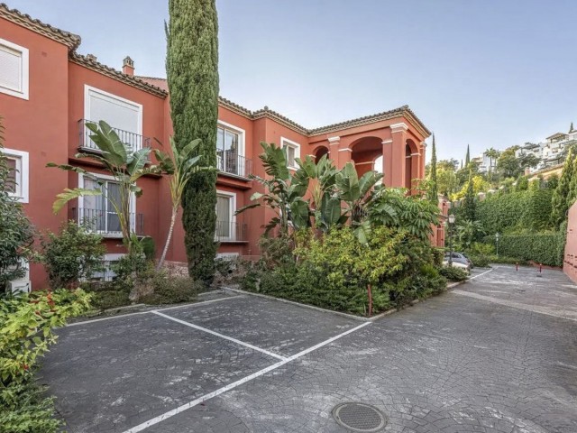 Penthouse avec 2 Chambres  à Elviria