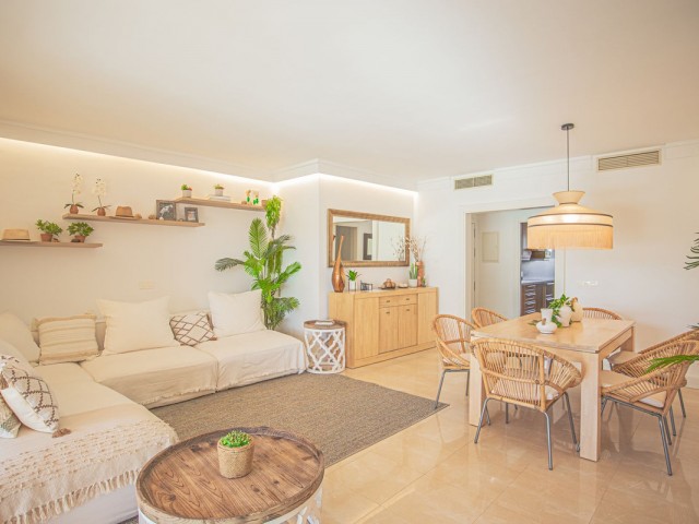 3 Bedrooms Apartment in Estepona