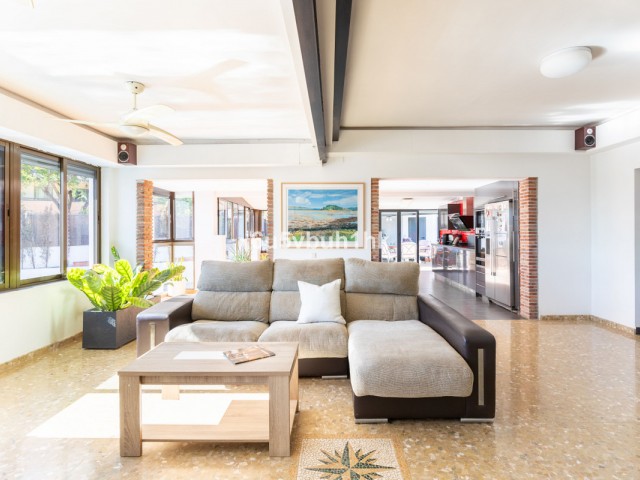 5 Bedrooms Villa in Torremolinos
