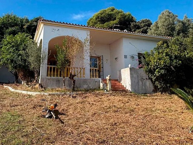 6 Bedrooms Villa in Manilva