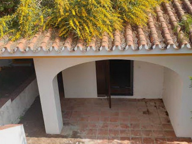 6 Bedrooms Villa in Manilva