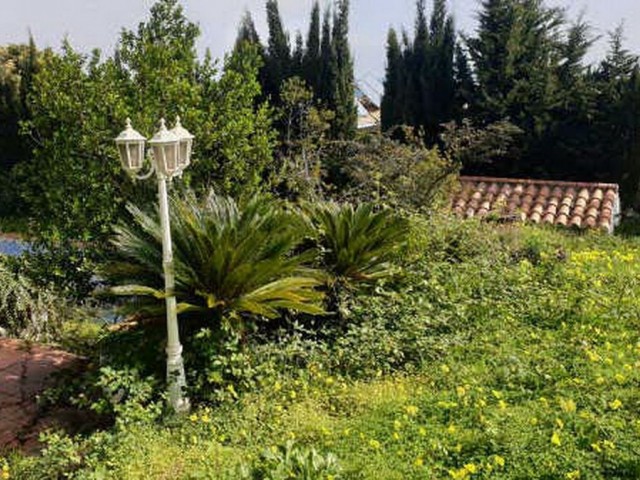 6 Bedrooms Villa in Manilva