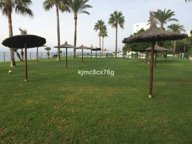 2 Bedrooms Apartment in Calahonda