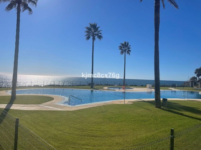 2 Bedrooms Apartment in Calahonda