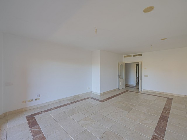 Apartamento con 2 Dormitorios  en Atalaya