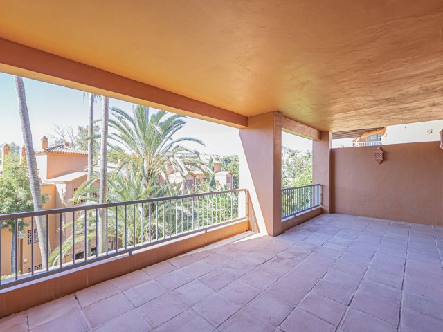 Apartamento con 2 Dormitorios  en Atalaya