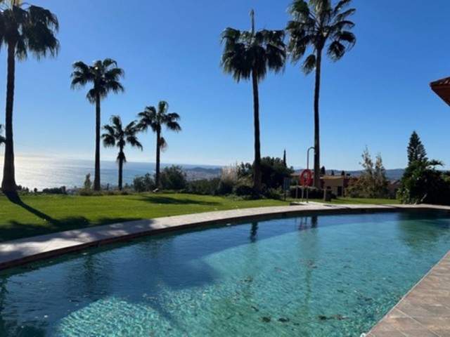 3 Bedrooms Apartment in Fuengirola