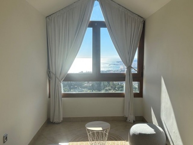 3 Bedrooms Apartment in Fuengirola