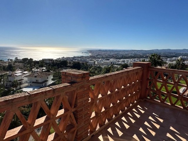 3 Bedrooms Apartment in Fuengirola