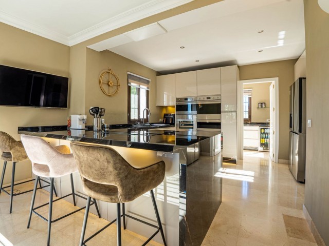 Villa avec 5 Chambres  à Mijas Golf