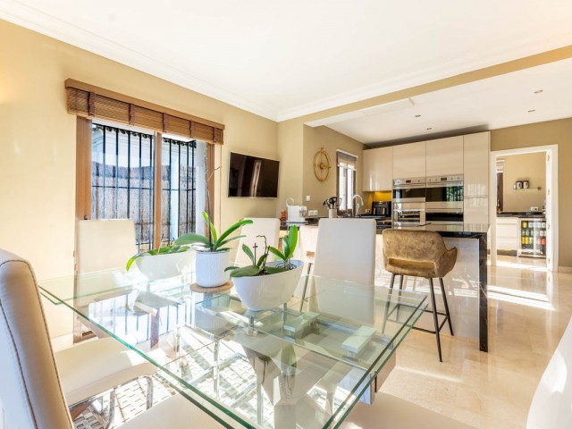 Villa avec 5 Chambres  à Mijas Golf