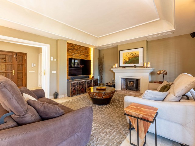 Villa avec 5 Chambres  à Mijas Golf