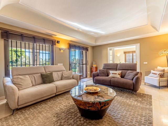 Villa avec 5 Chambres  à Mijas Golf