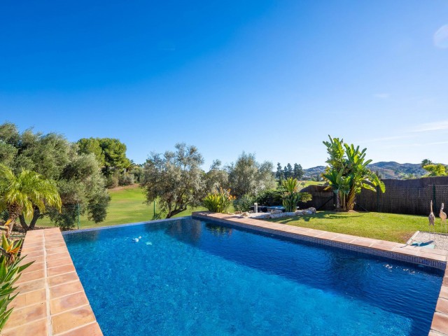 Villa avec 5 Chambres  à Mijas Golf