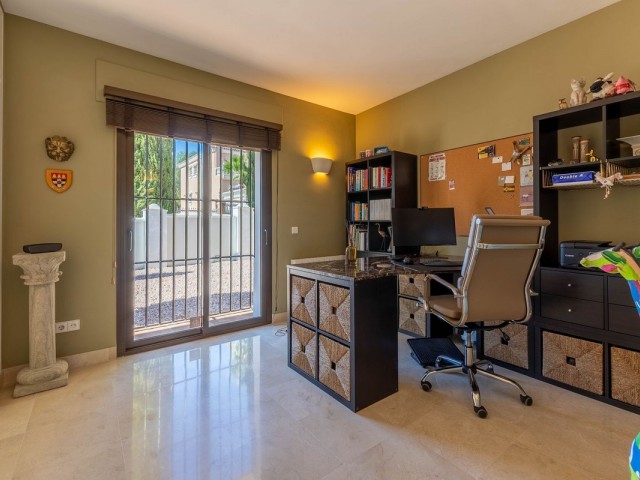 Villa avec 5 Chambres  à Mijas Golf