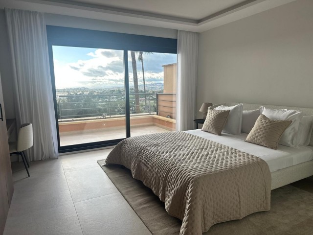 Appartement avec 3 Chambres  à Nueva Andalucía